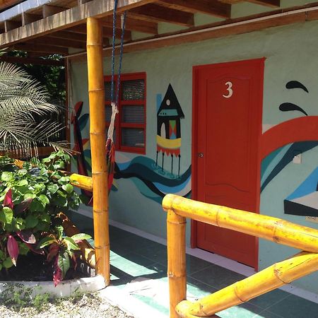 Pop House Hotel Montanita Luaran gambar