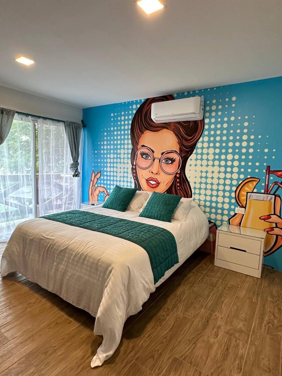 Pop House Hotel Montanita Luaran gambar