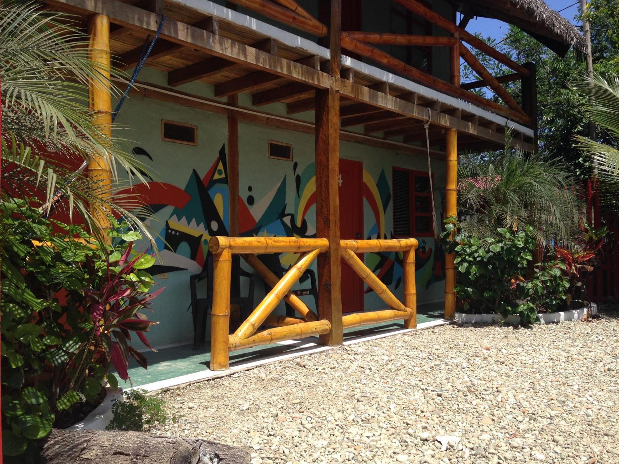 Pop House Hotel Montanita Luaran gambar