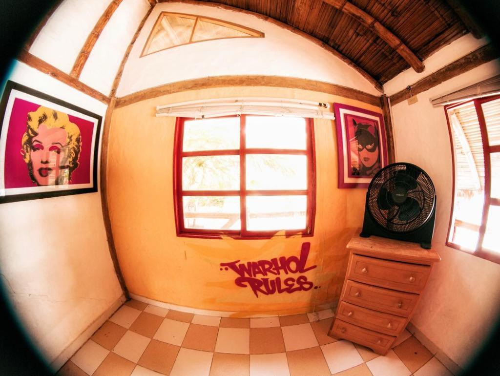 Pop House Hotel Montanita Luaran gambar